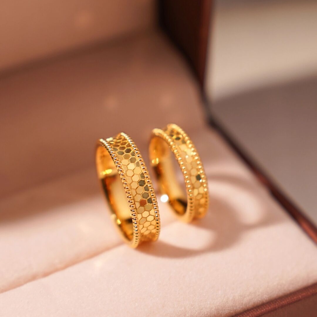 Men'S Accessories Dubai - カップルのための純金色のハニカムリング,男性と女性のための結婚指輪,本物のドバイの砂の金,トレンディな恋人の指輪,高級ジュエリー