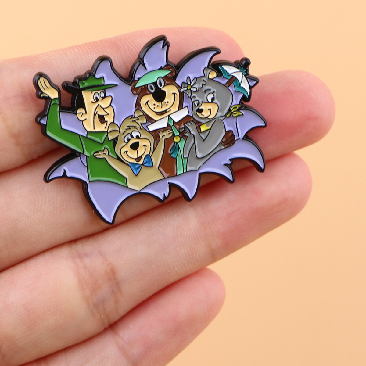 最新アニメ漫画のクマのソフトエナメルラペルブローチピンバッジ - Lapel Pin Enamel のレビューと価格