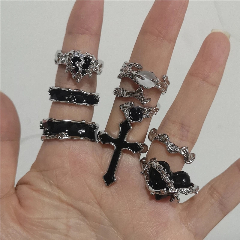 Kpop トレンドパンクゴスとげブラックシルバーカラー不規則 - Men Accessories Silver のレビューと価格